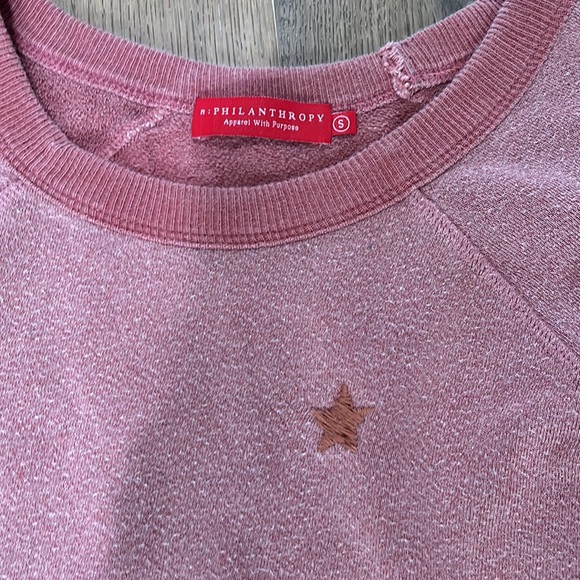 n:Philanthropy small faded red sweatshirt with embroidered stars - Picture 2 of 5